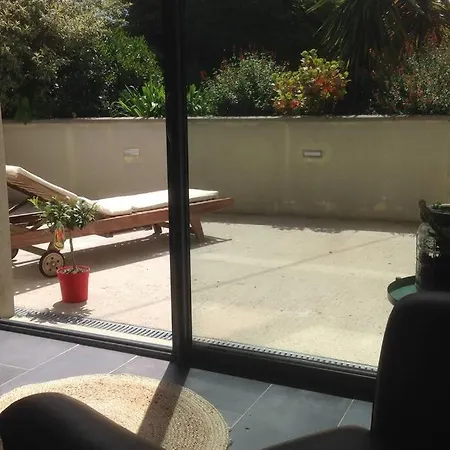 Bel En Rez-de-jardin